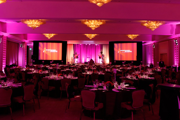 CORPORATE-12-Awards-Dinner-with-Color-to-Transform-the-Room
